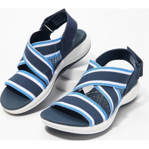 Clarks Shoes - NWT Clarks Cloudsteppers Mira Lily Sport Sandal 11W